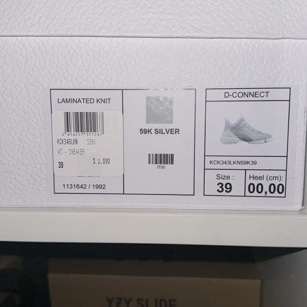 Dior silver sneakers - Picture 4 of 5